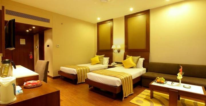 Sun N Sand Hotel